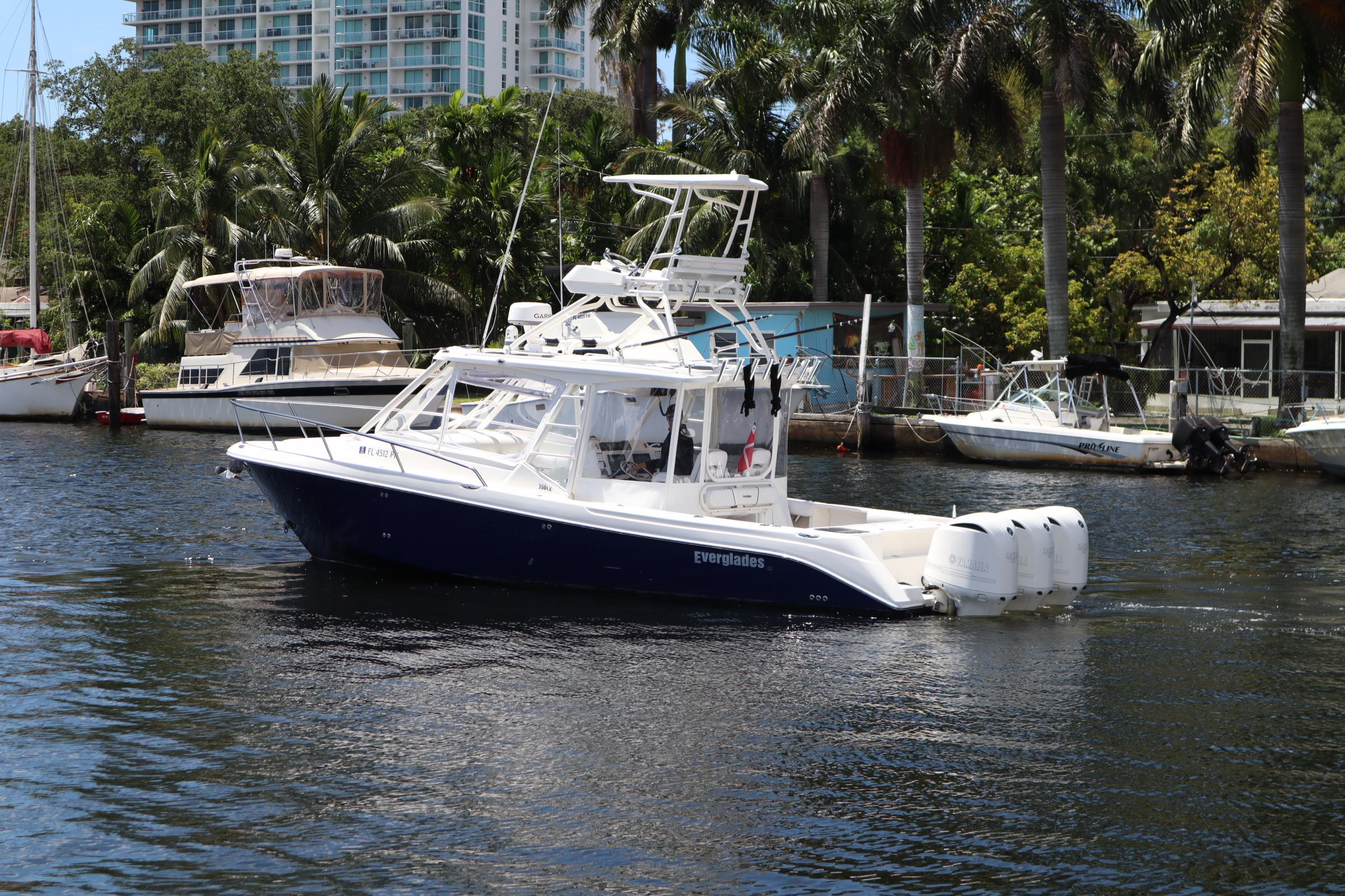 35 Everglades 350 LX 2008 HMY Yachts