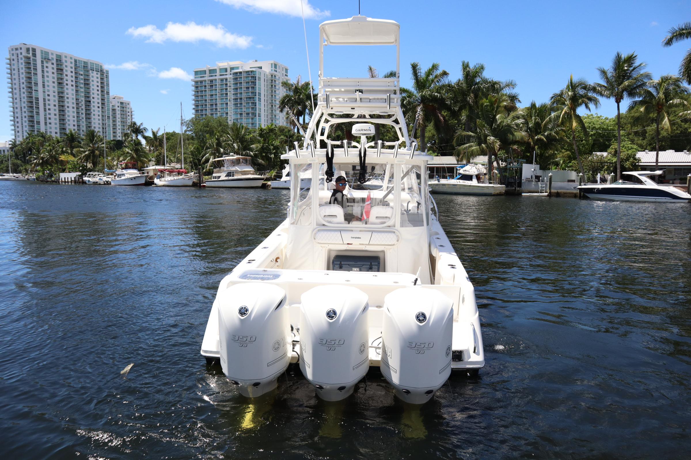 35 Everglades 350 LX 2008 HMY Yachts