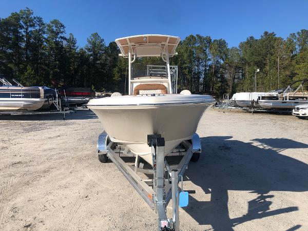 2021 Pioneer boat for sale, model of the boat is 202 Islander & Image # 6 of 28