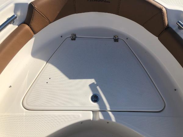 2021 Pioneer boat for sale, model of the boat is 202 Islander & Image # 15 of 28