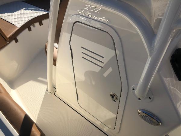 2021 Pioneer boat for sale, model of the boat is 202 Islander & Image # 18 of 28