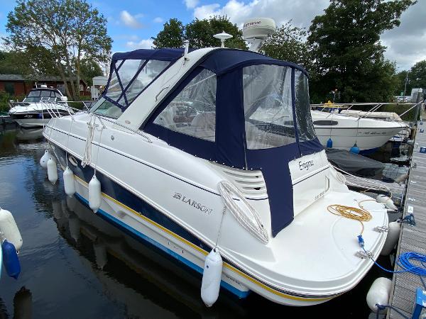 2005 Larson 310 CABRIO