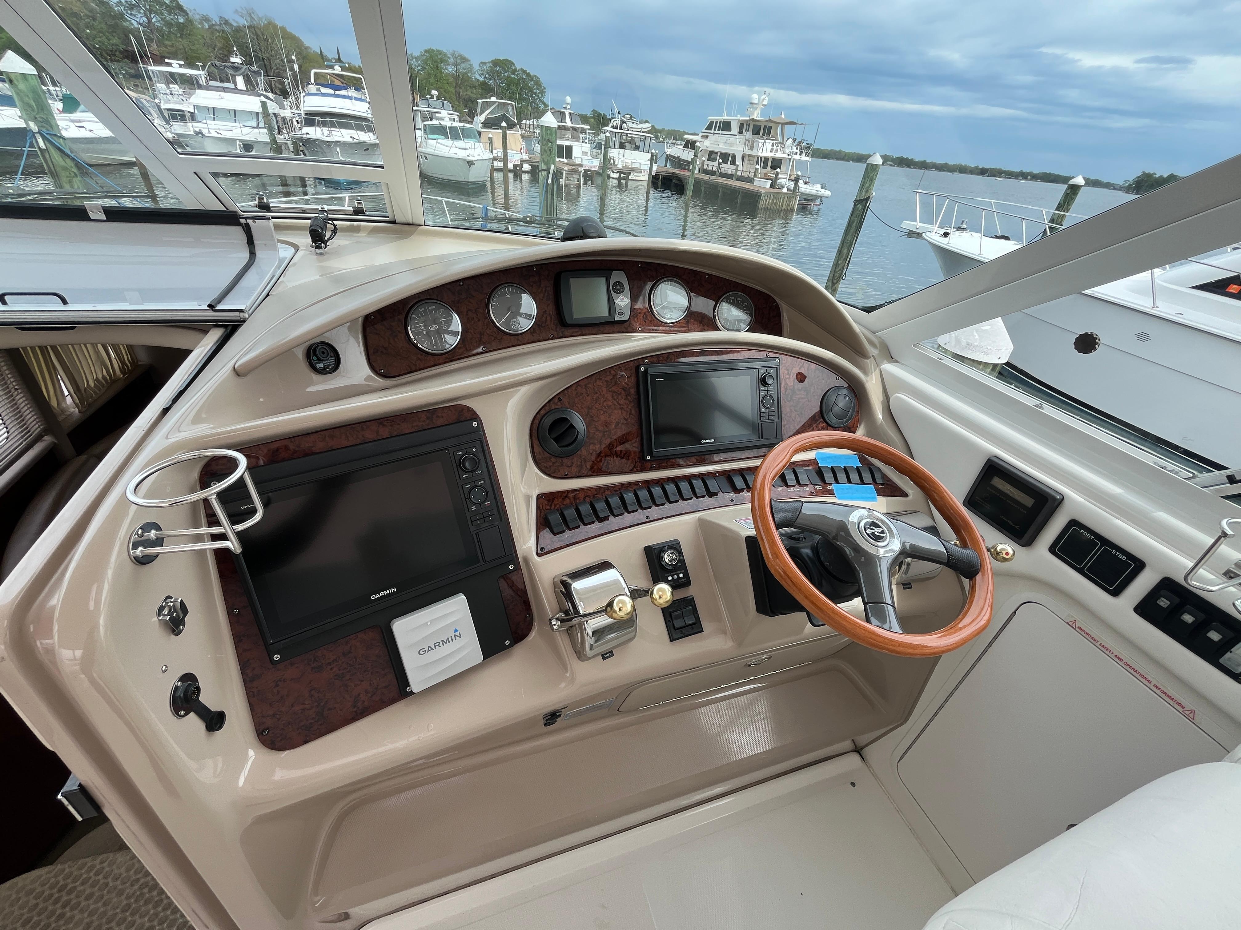 2004-sea-ray-390-motor-yacht-power-9752711-20250409144005871-1_XLARGE