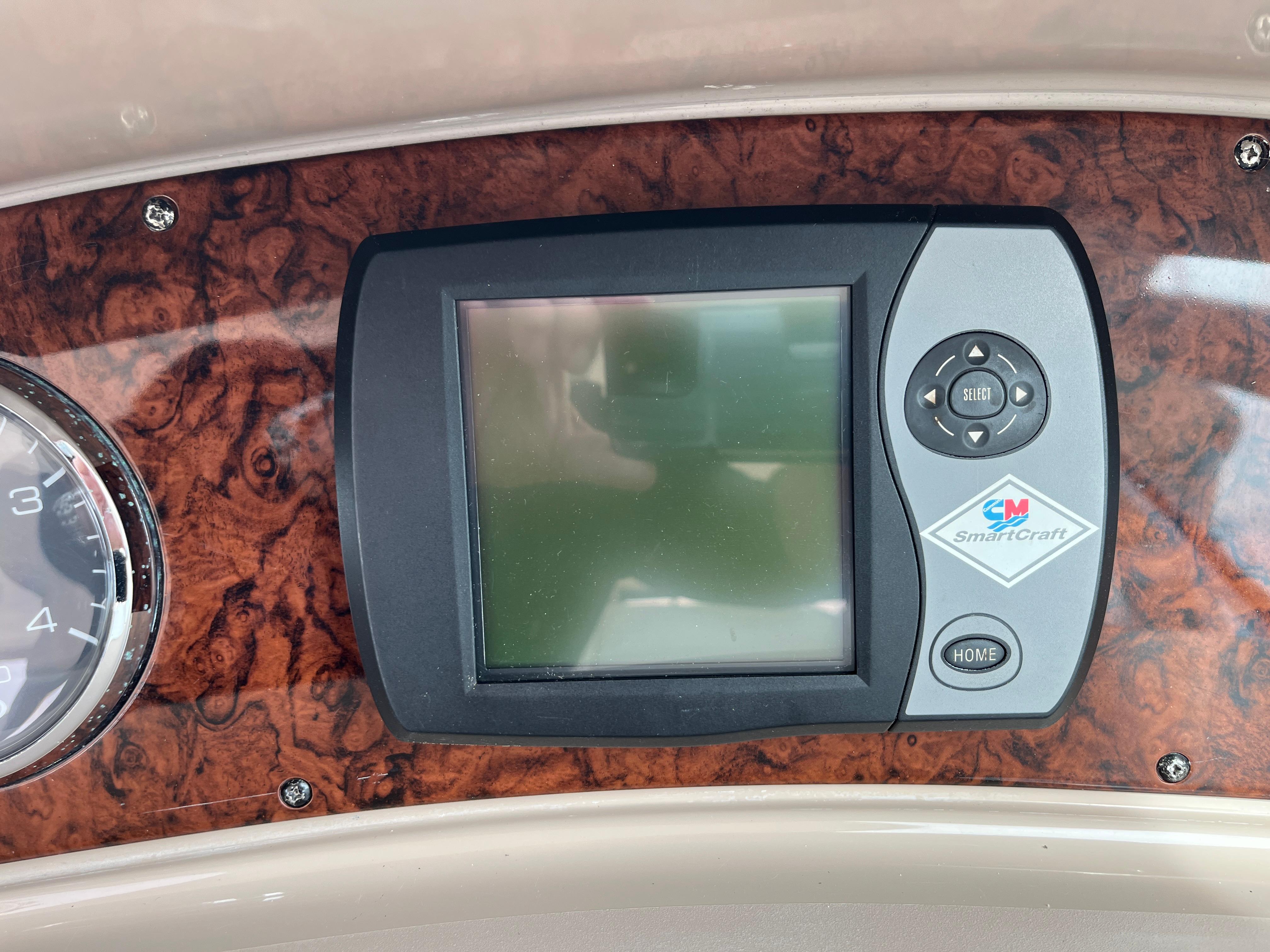 2004-sea-ray-390-motor-yacht-power-9752711-20250409144025697-1_XLARGE