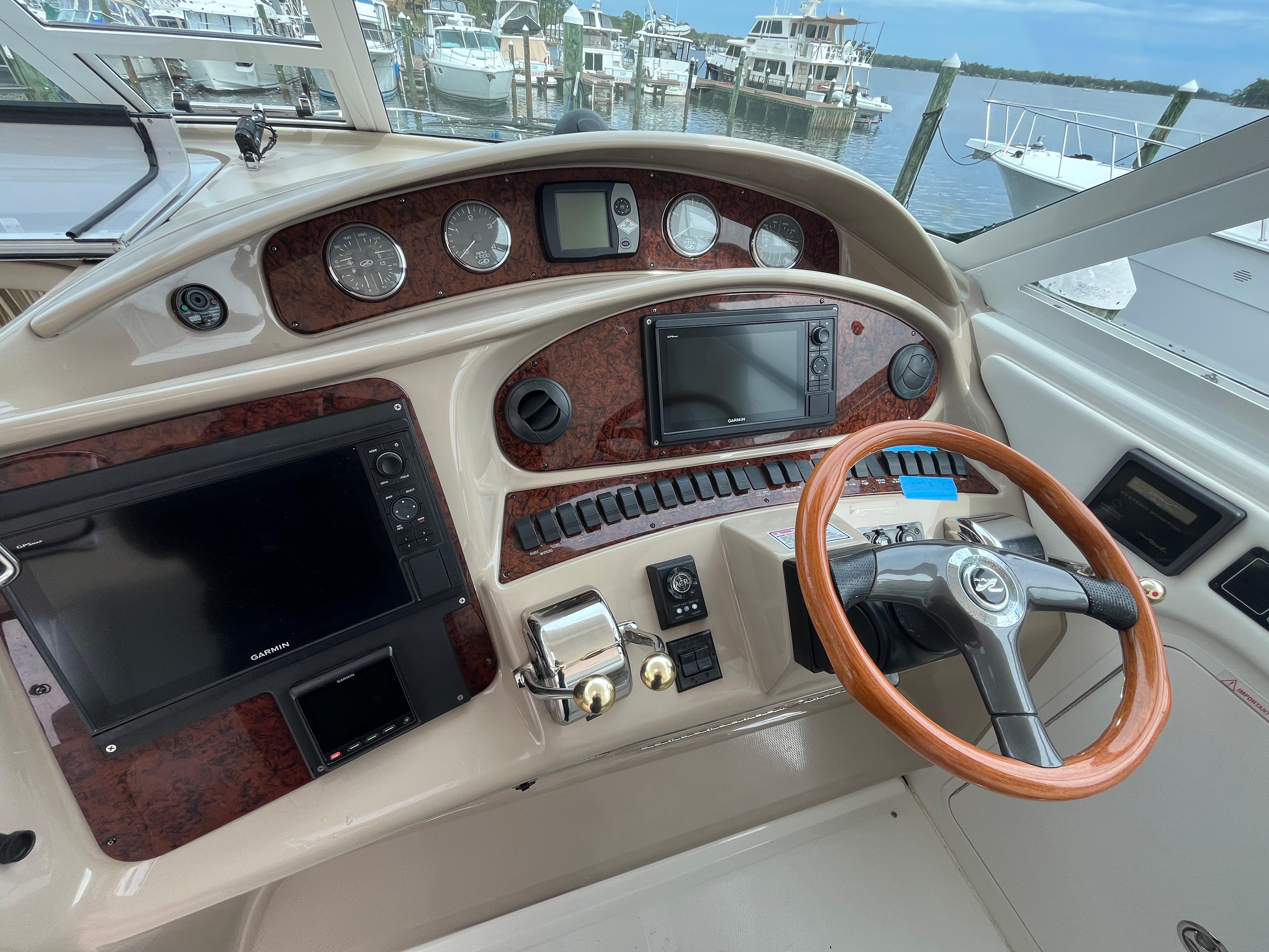 2004-sea-ray-390-motor-yacht-power-9752711-20250409144033566-1_XLARGE