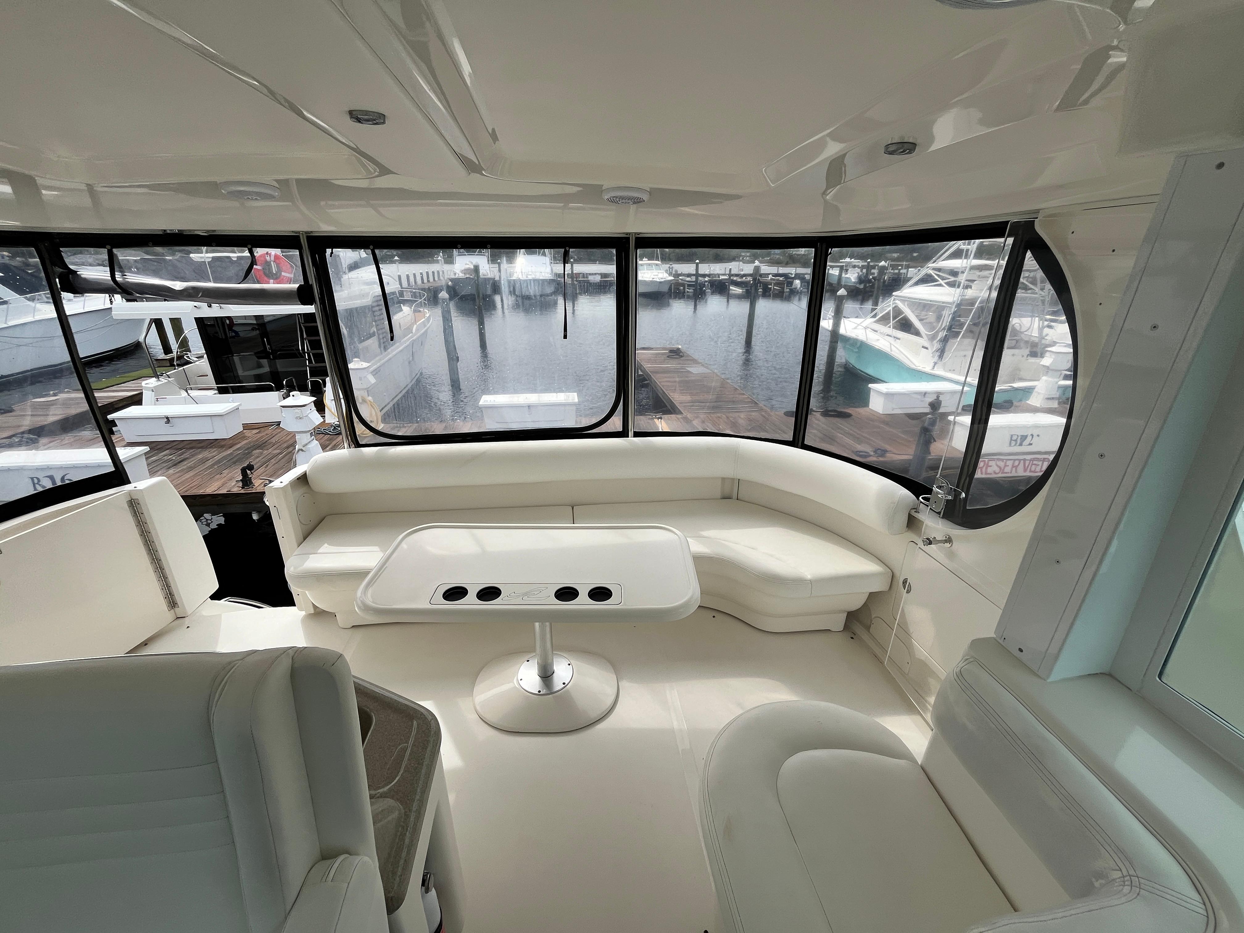 2004-sea-ray-390-motor-yacht-power-9752711-20250409144049429-1_XLARGE