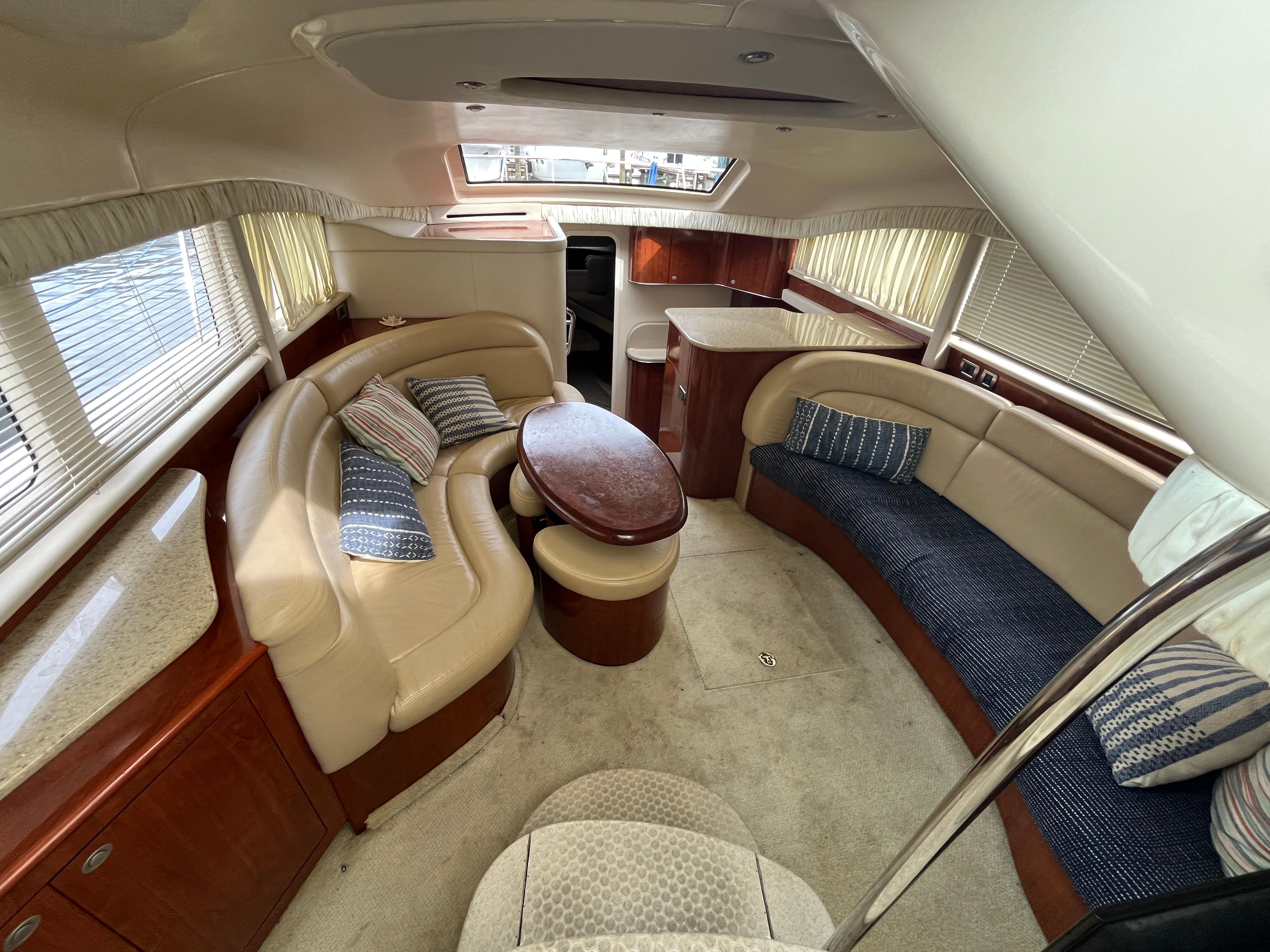 2004-sea-ray-390-motor-yacht-power-9752711-20250409144053599-1_XLARGE