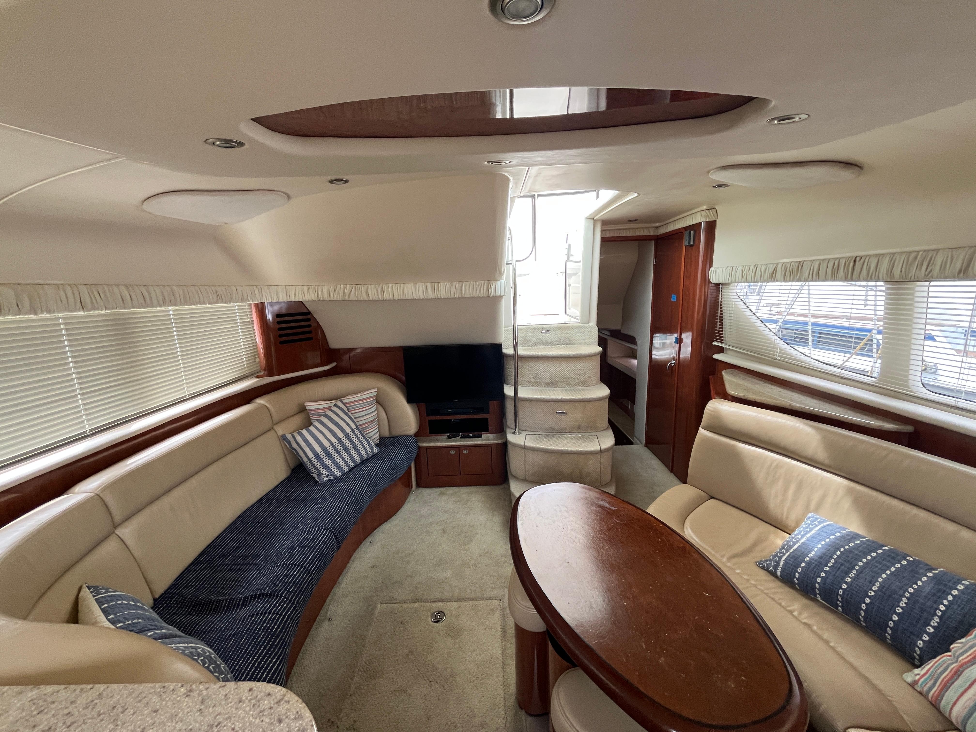 2004-sea-ray-390-motor-yacht-power-9752711-20250409144106073-1_XLARGE