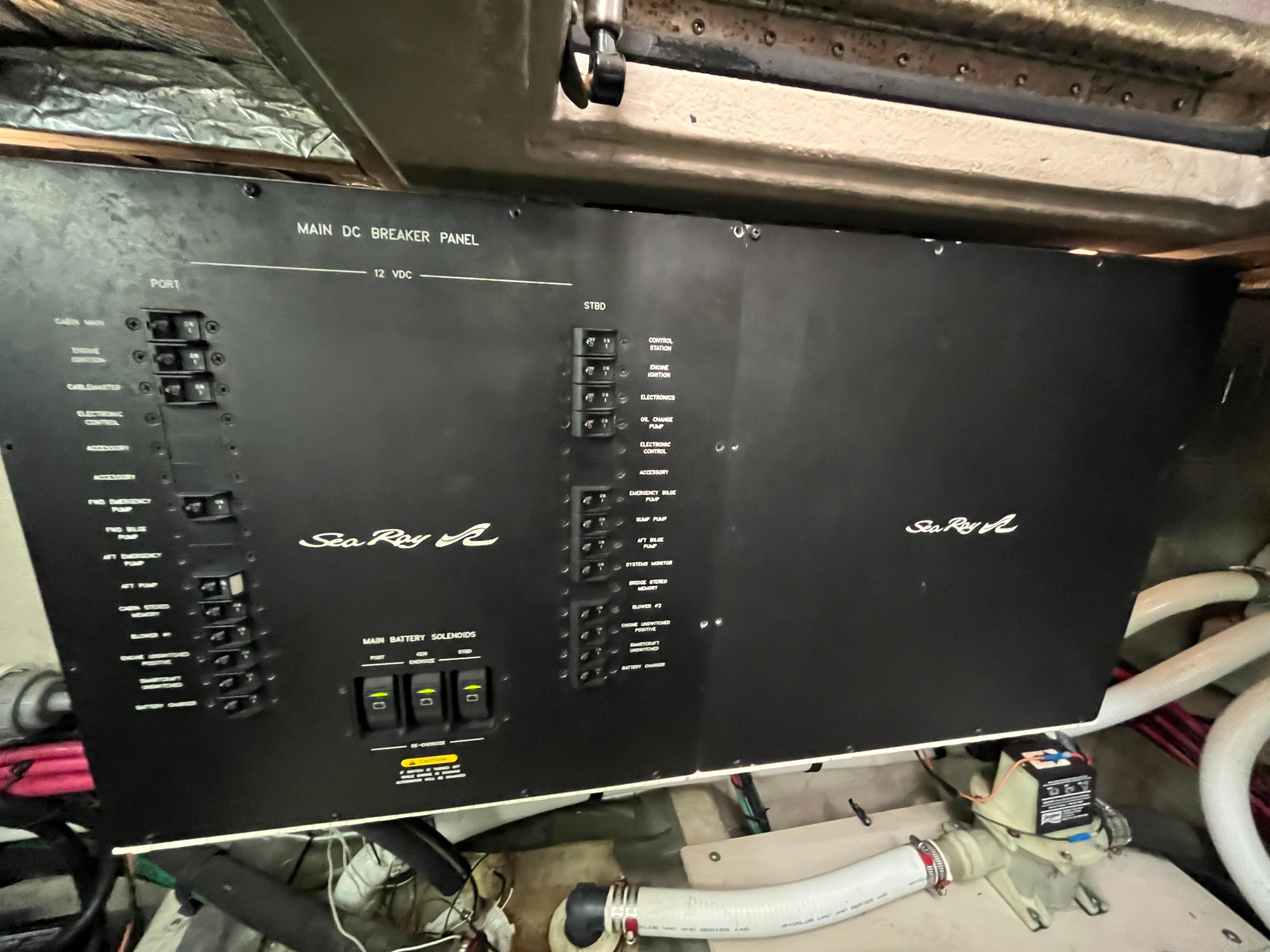 2004-sea-ray-390-motor-yacht-power-9752711-20250409144300594-1_XLARGE