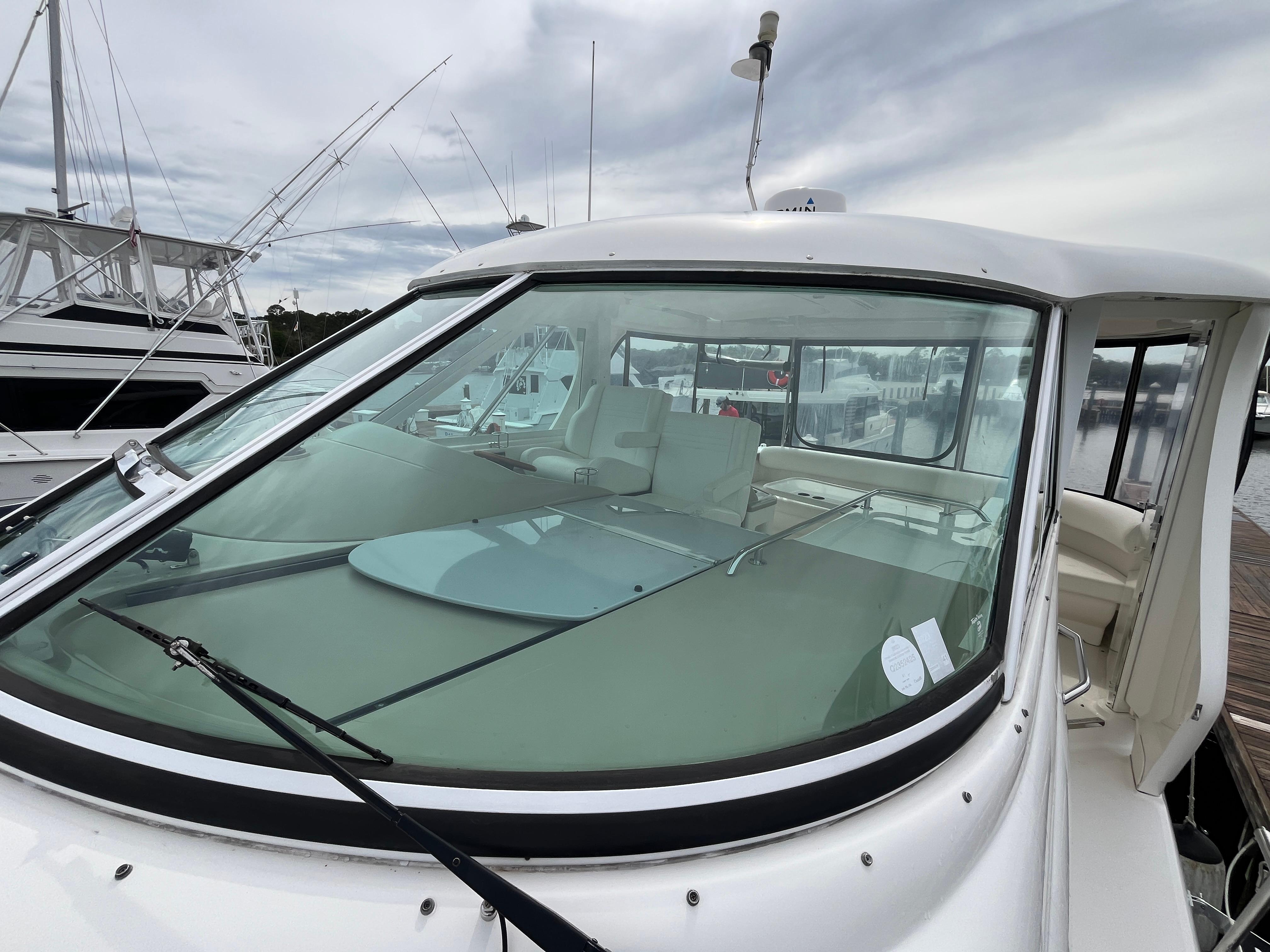 2004-sea-ray-390-motor-yacht-power-9752711-20250409144344786-1_XLARGE