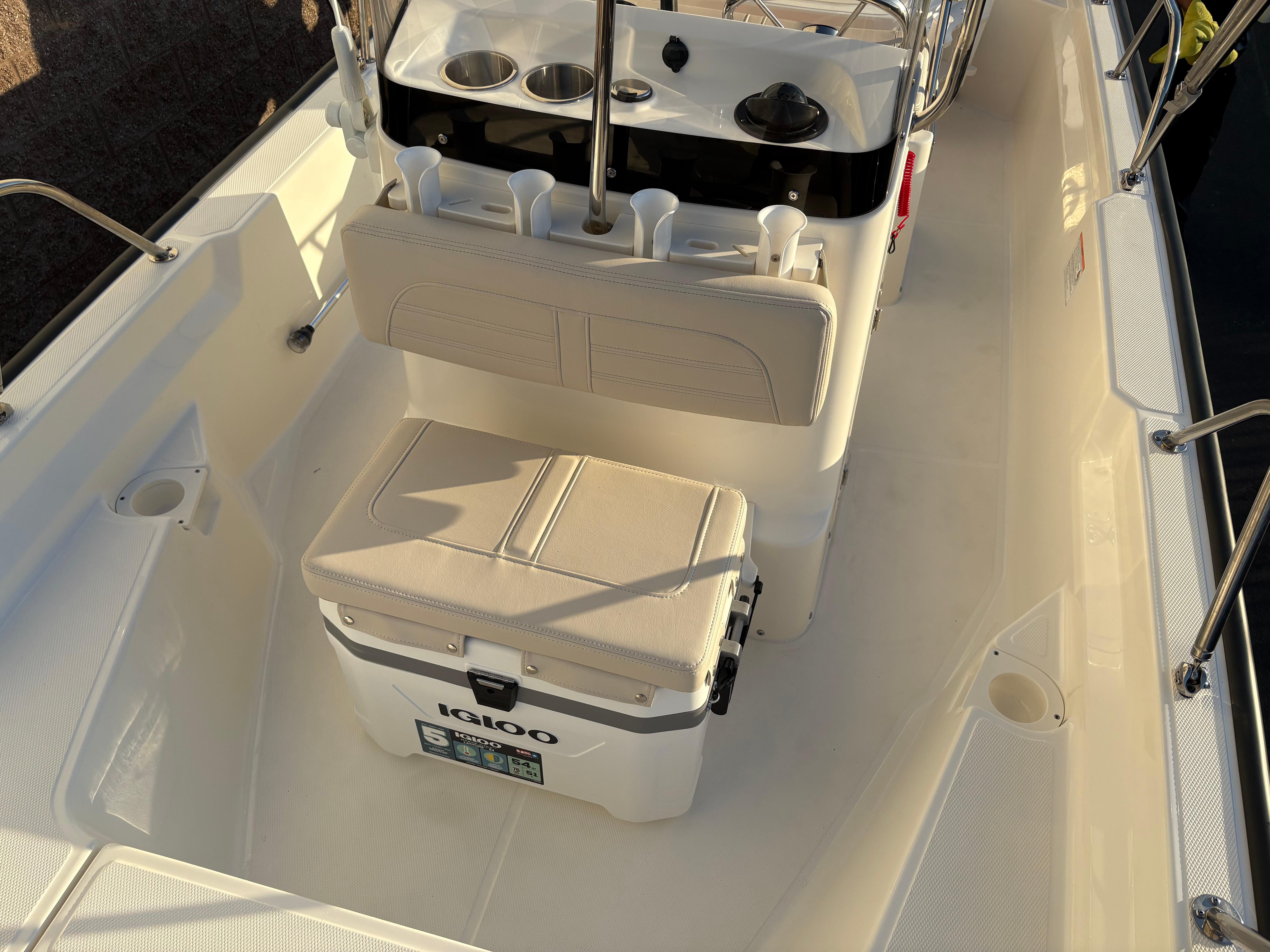 2025 Boston Whaler 150 Montauk #BW0828A inventory image at Sun Country Marine Group, San Jose-Campbell 2025 Boston Whaler 150 Montauk #BW0828A inventory image at Sun Country Marine Group, San Jose-Campbell