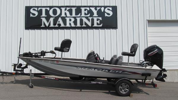 2021 Tracker Boats boat for sale, model of the boat is Pro Team 175 TXW Tournament Edition & Image # 1 of 7