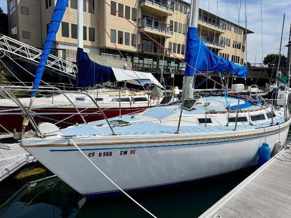 1985 Catalina 30
