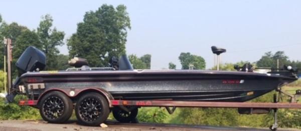 1998 Hawk Boats boat for sale, model of the boat is Super 2100 & Image # 5 of 14