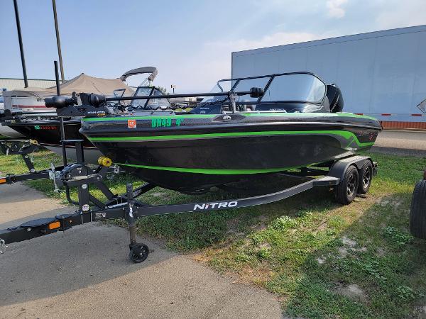 2019 Nitro boat for sale, model of the boat is ZV19 Sport & Image # 1 of 18