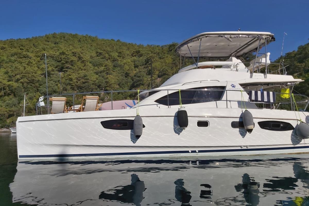 used leopard 39 catamaran for sale