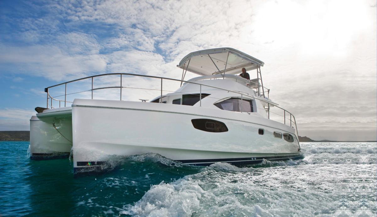 leopard-39-powercat-power-catamaran-mr-tip-sea-for-sale-leopard-brokerage