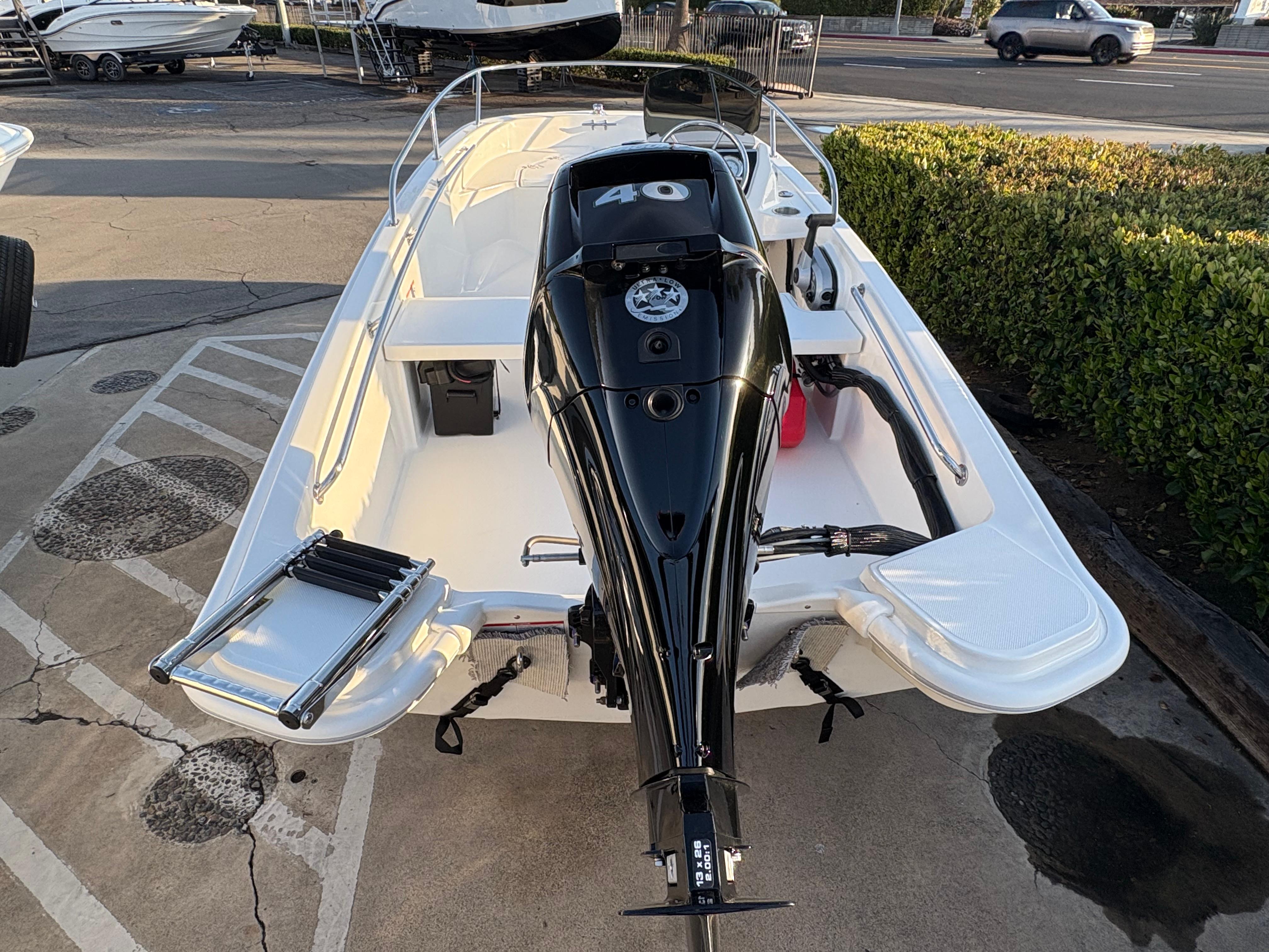2025 Boston Whaler 130 Super Sport #BW0825A inventory image at Sun Country Marine Group, Newport Beach 2025 Boston Whaler 130 Super Sport #BW0825A inventory image at Sun Country Marine Group, Newport Beach