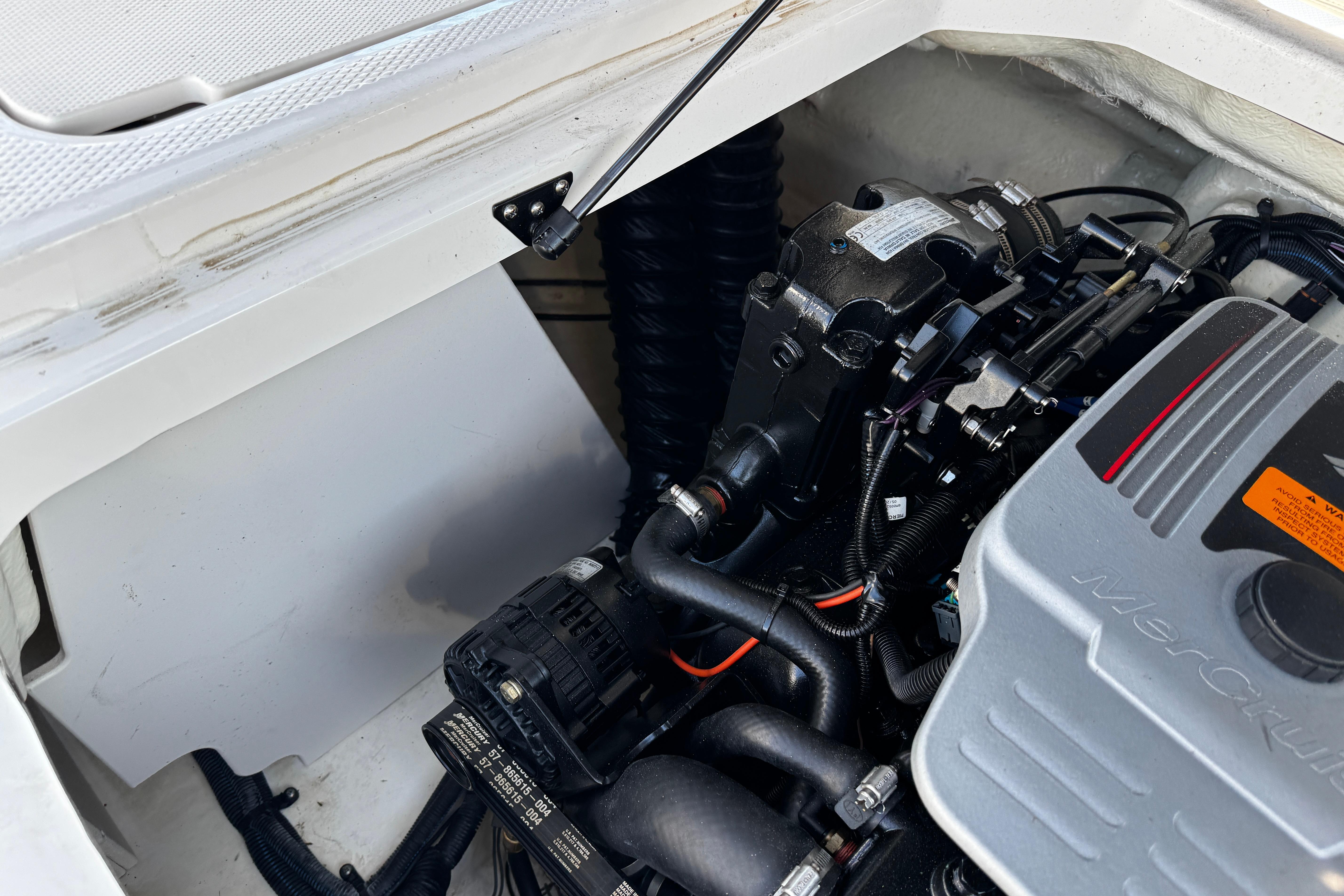 2016-chaparral-21-h2o-sport-power-10012703-20251113120824682-4