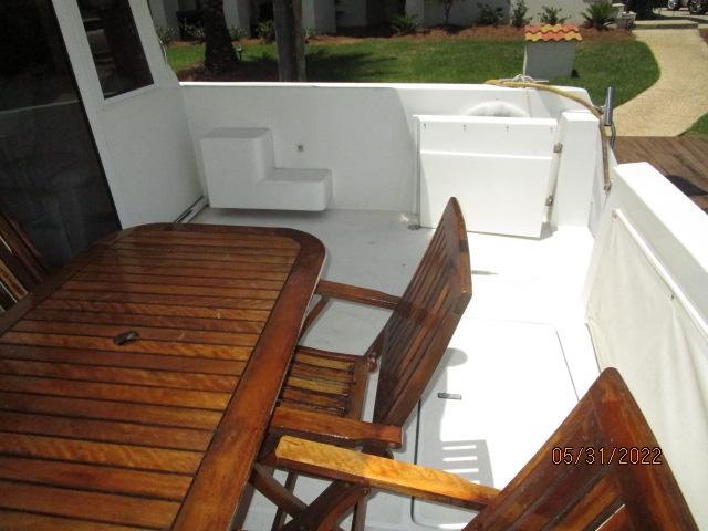 53' Navigator aftdeck starboard