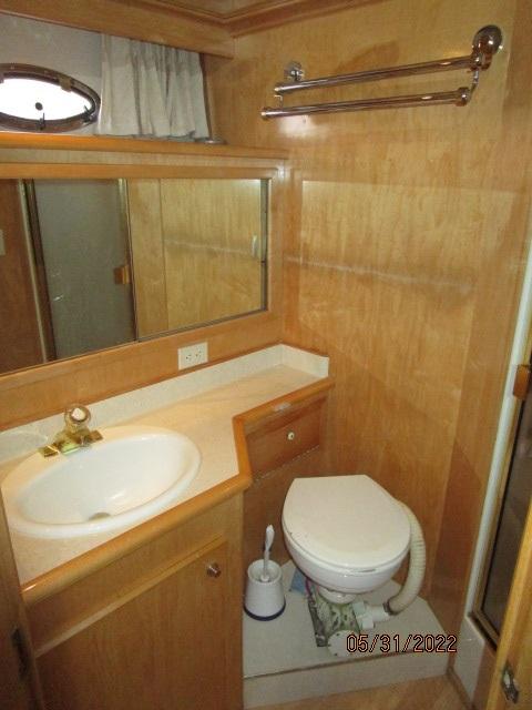 53' Navigator master stateroom head