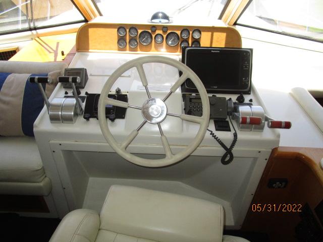 53' Navigator pilothouse helm