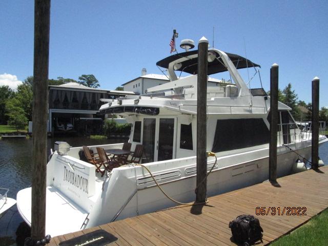 53' Navigator starboard aft profile3