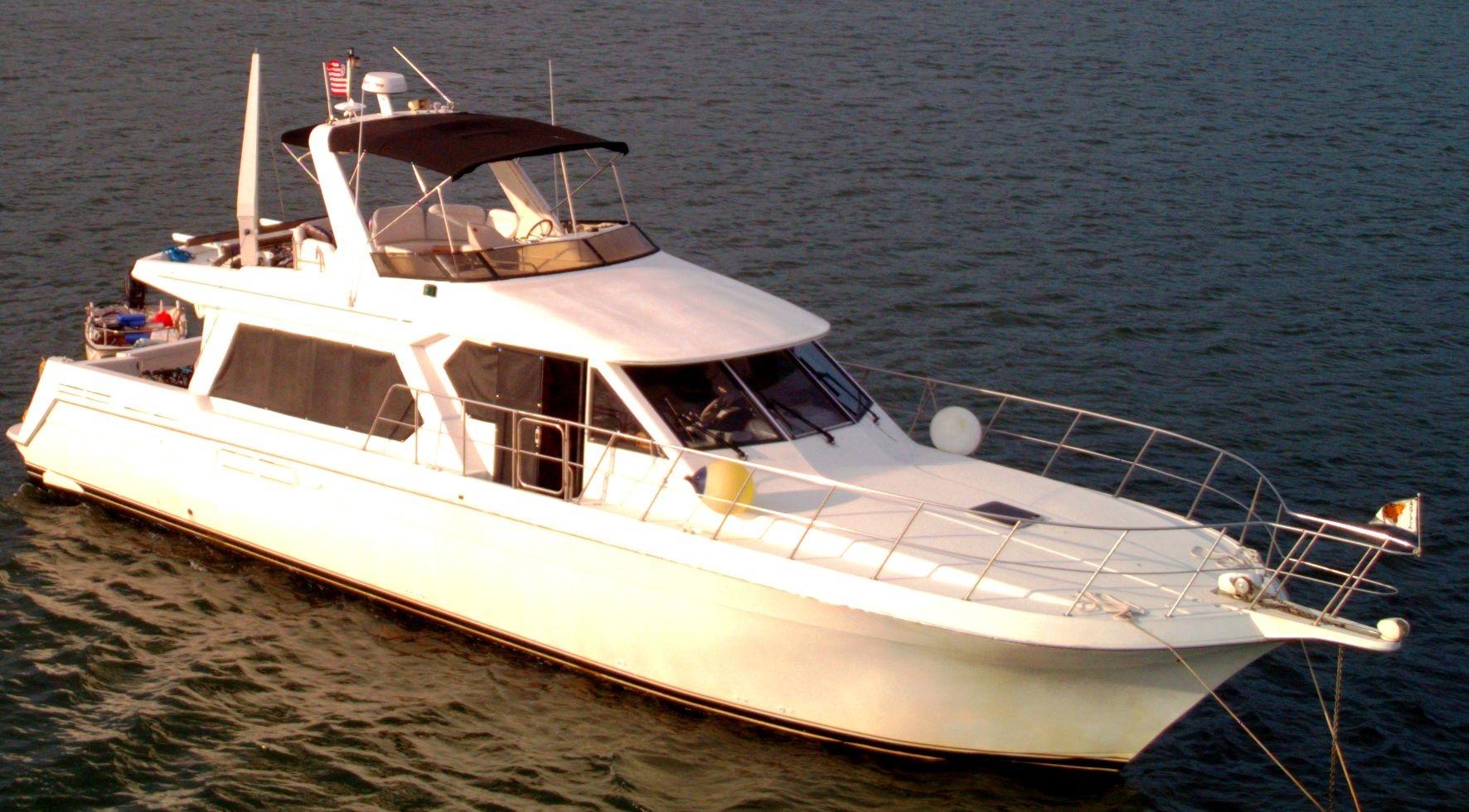 53' Navigator starboard forward profile2