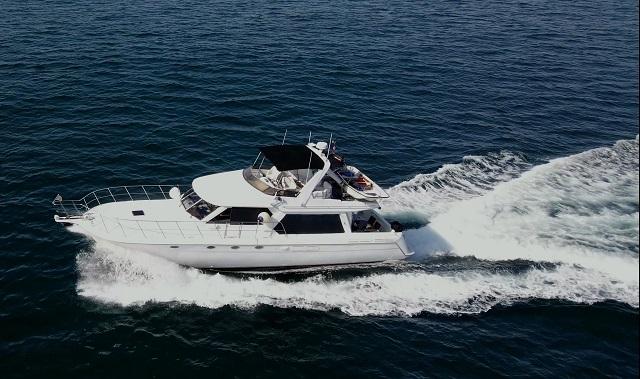 53' Navigator underway4