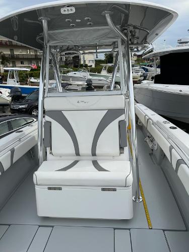 32' Contender, Listing Number 100917074, - Photo No. 15