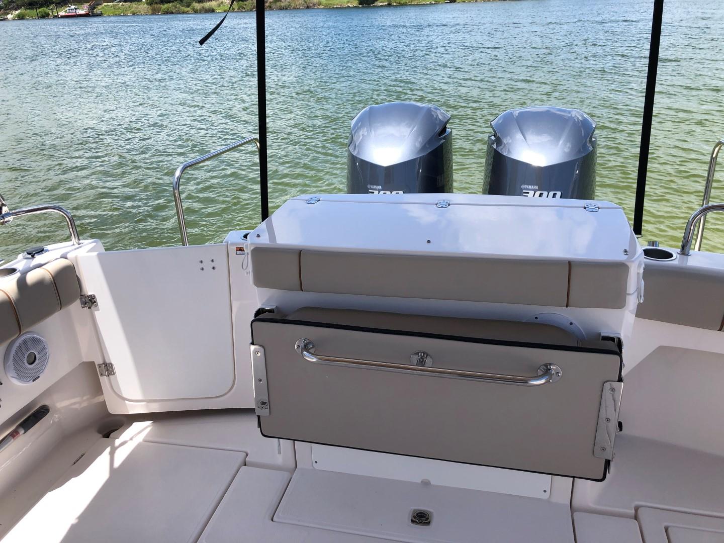 Cutwater-C-32 CB 2025-C32 CB 2025 FL-US-2025 Cutwater C-32 CB boat with dual engines on a serene lake.-9832181 | Thumbnail
