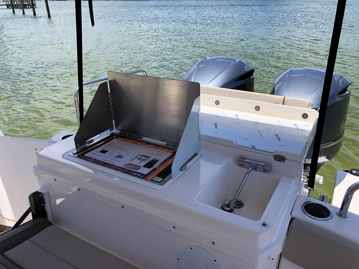 Cutwater-C-32 CB 2025-C32 CB 2025 FL-US-Outdoor kitchen on 2025 Cutwater C-32 CB boat with dual engines.-9832181 | Thumbnail