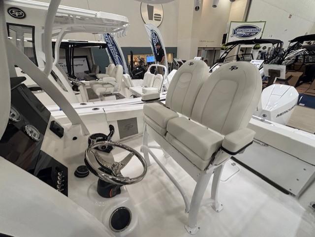 2025 Sea Pro 242 Center Console Gallery