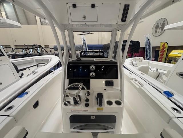 2025 Sea Pro 242 Center Console Gallery