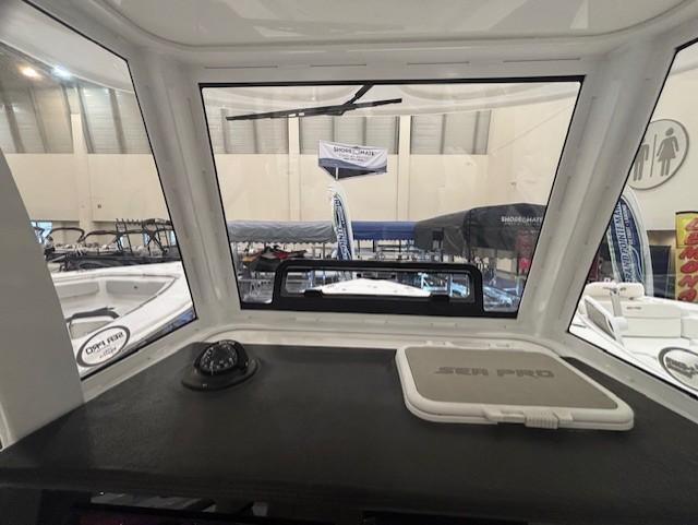2025 Sea Pro 242 Center Console Gallery