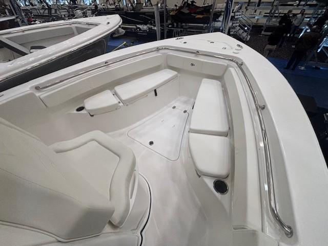 2025 Sea Pro 242 Center Console Gallery