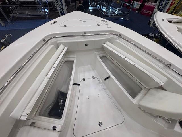 2025 Sea Pro 242 Center Console Gallery