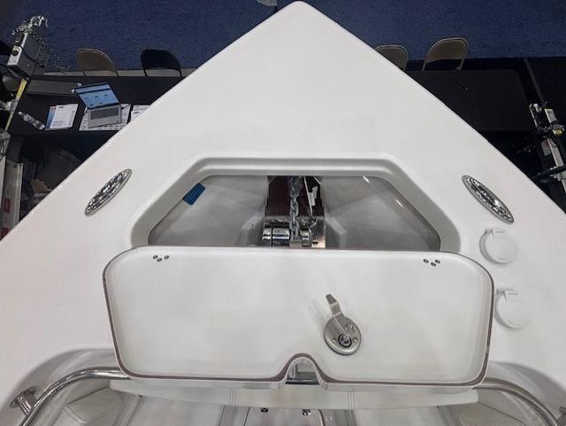 2025 Sea Pro 242 Center Console Gallery