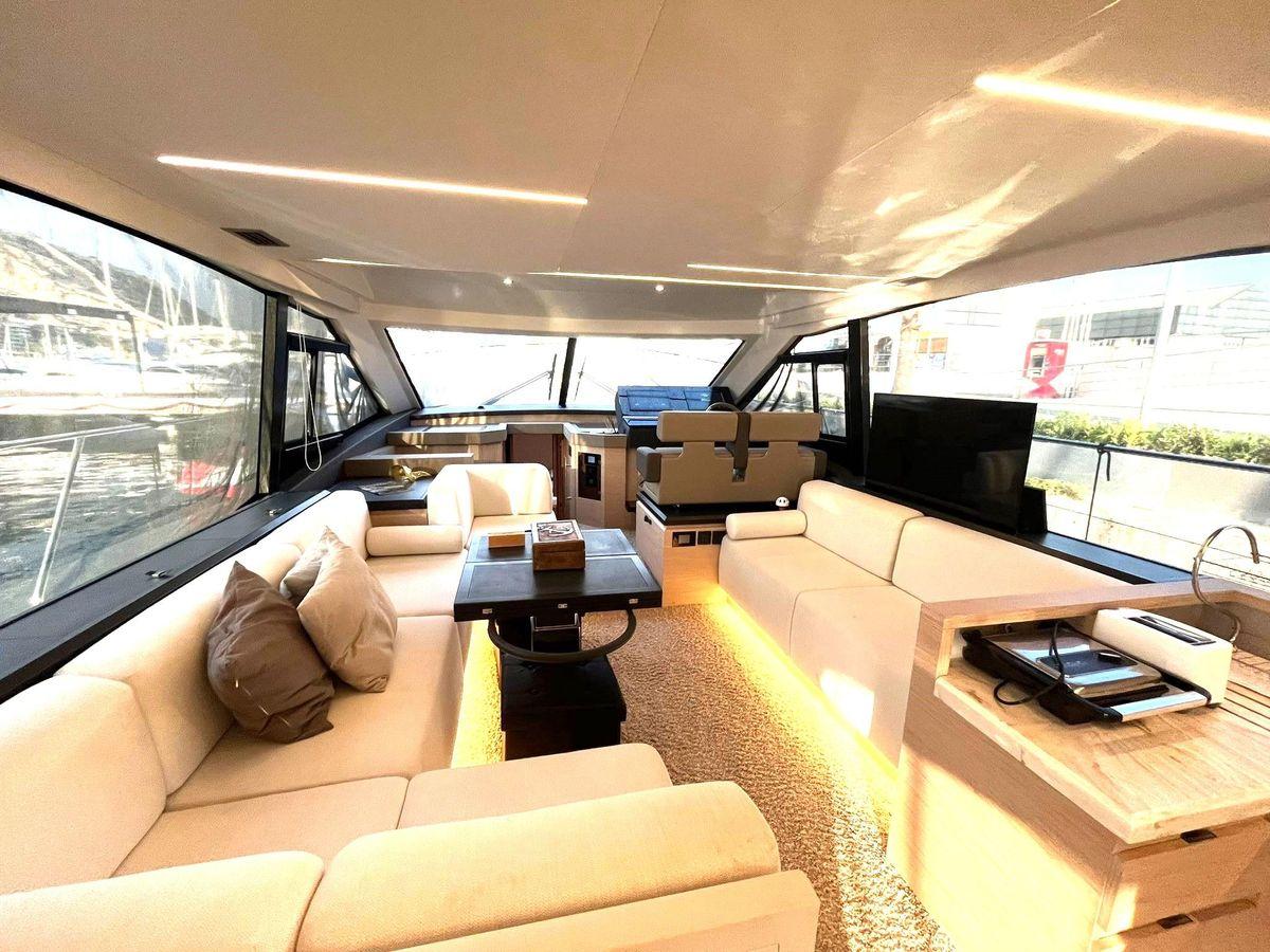 Yacht Photos Pics