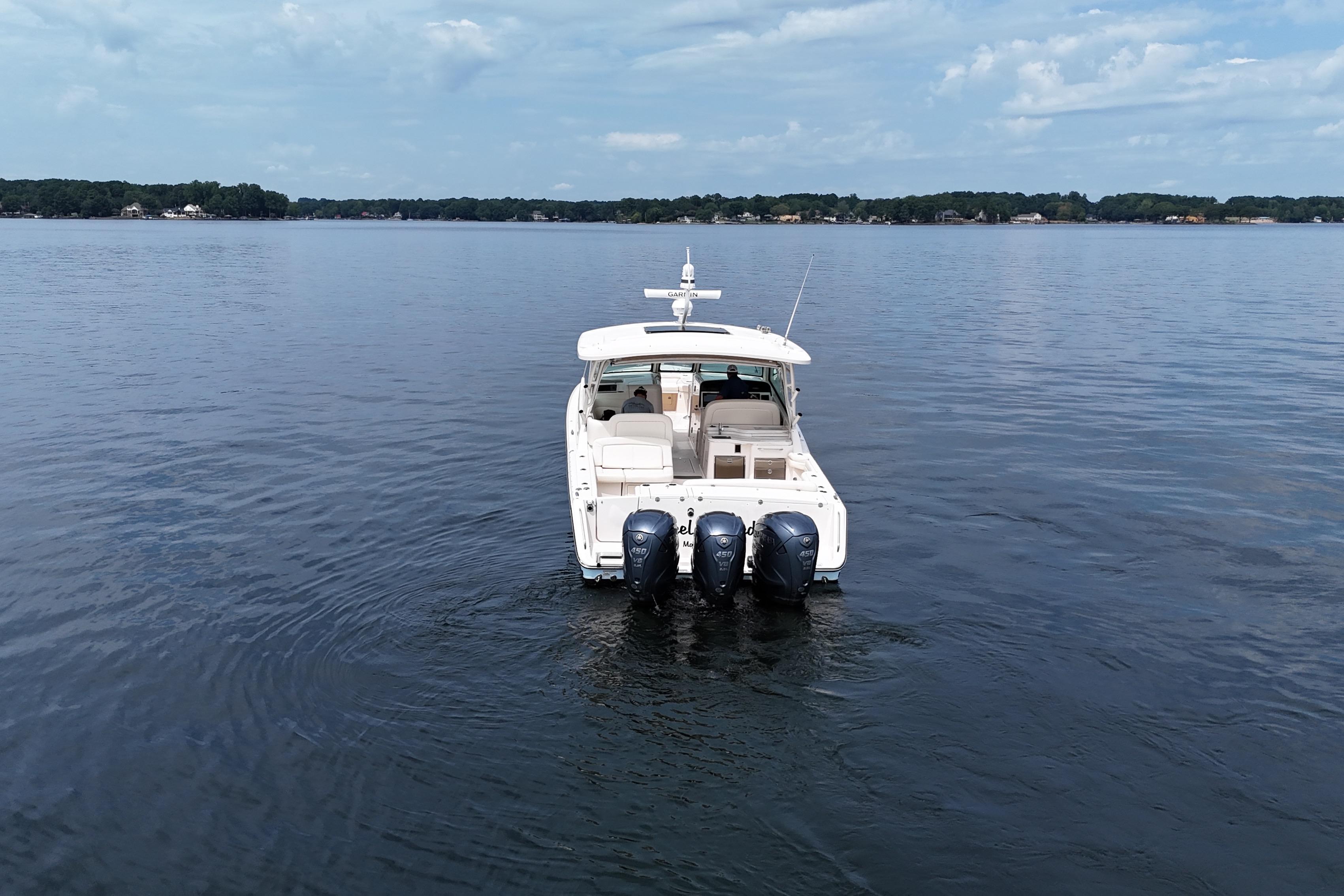 2023 Grady-White Freedom 375 - Image 4