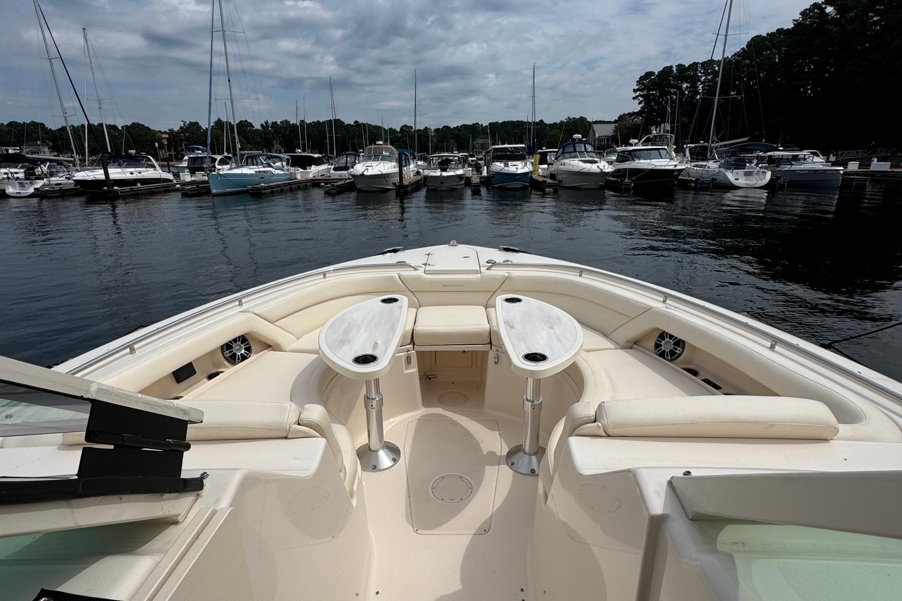 2023 Grady-White Freedom 375 - Image 8