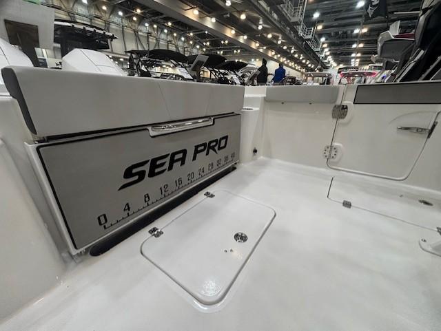 2025 Sea Pro 262 Offshore Gallery