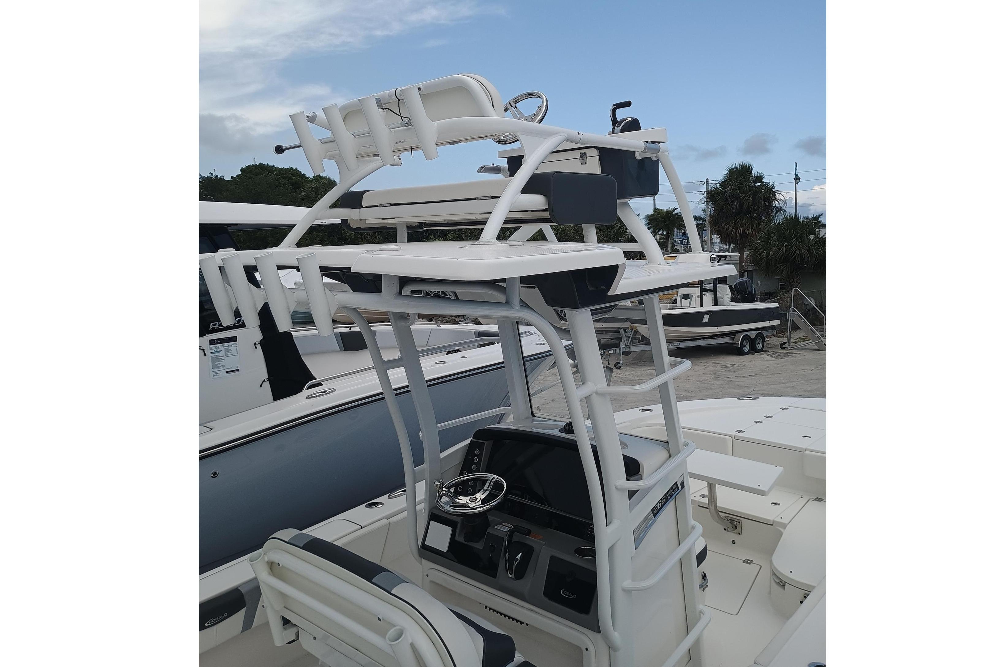2023-robalo-266-cayman-sd-power-9602756-20250528111212661-1_XLARGE