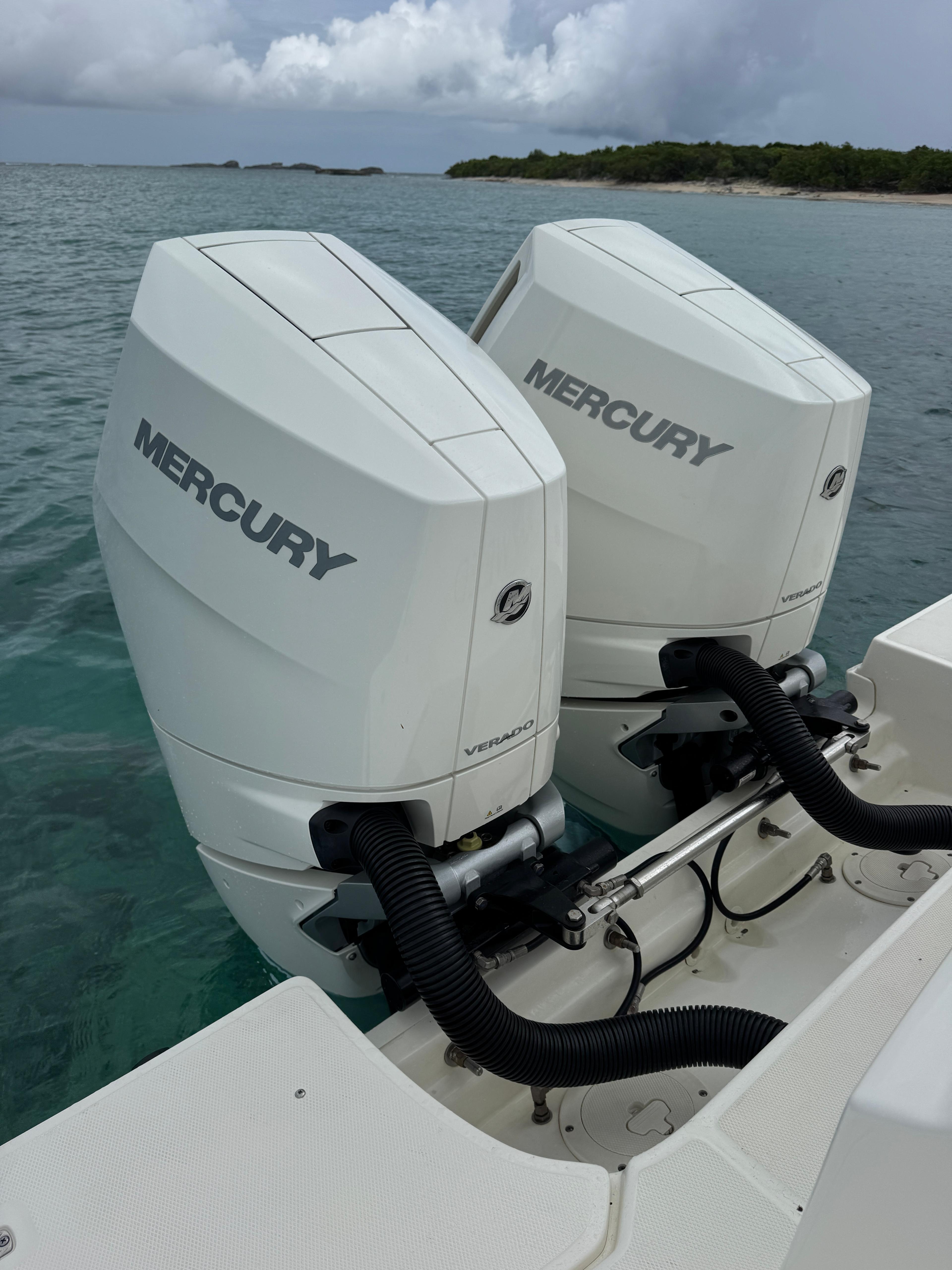 Boston Whaler-330 Outrage 2025 -PR-9822759 | Thumbnail