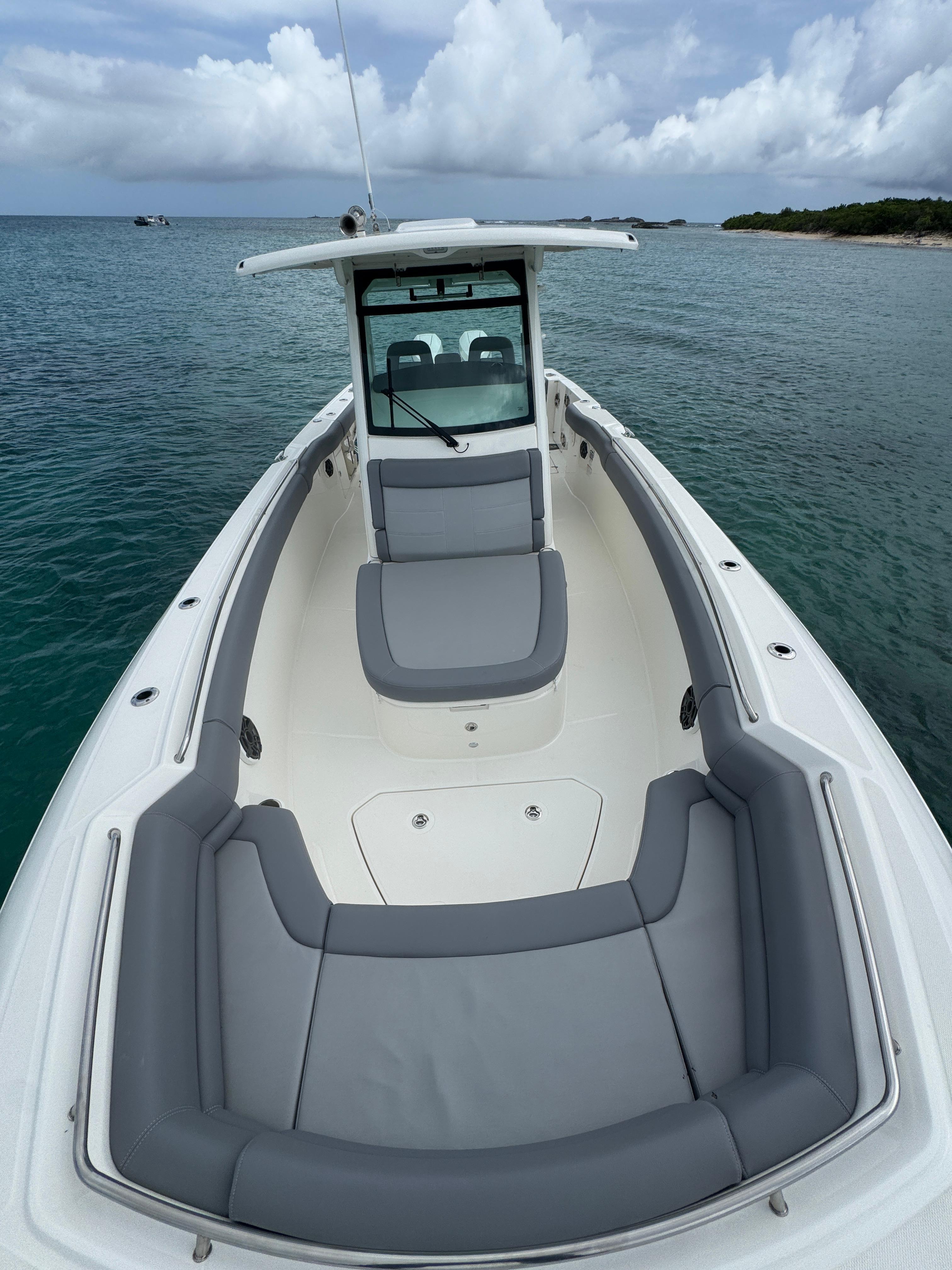 Boston Whaler-330 Outrage 2025 -PR-9822759 | Thumbnail