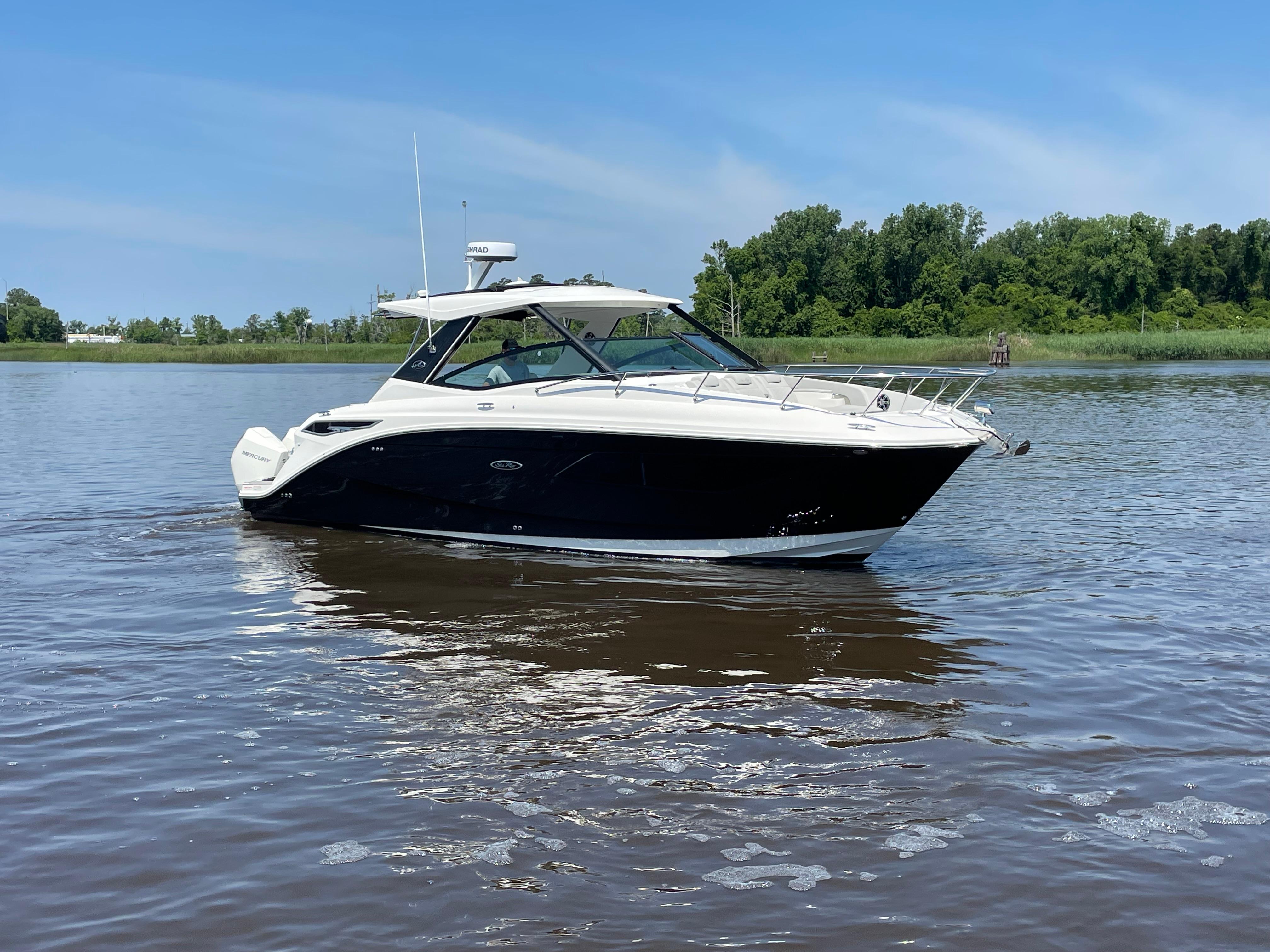 2020 Sea Ray Sundancer 320 OB