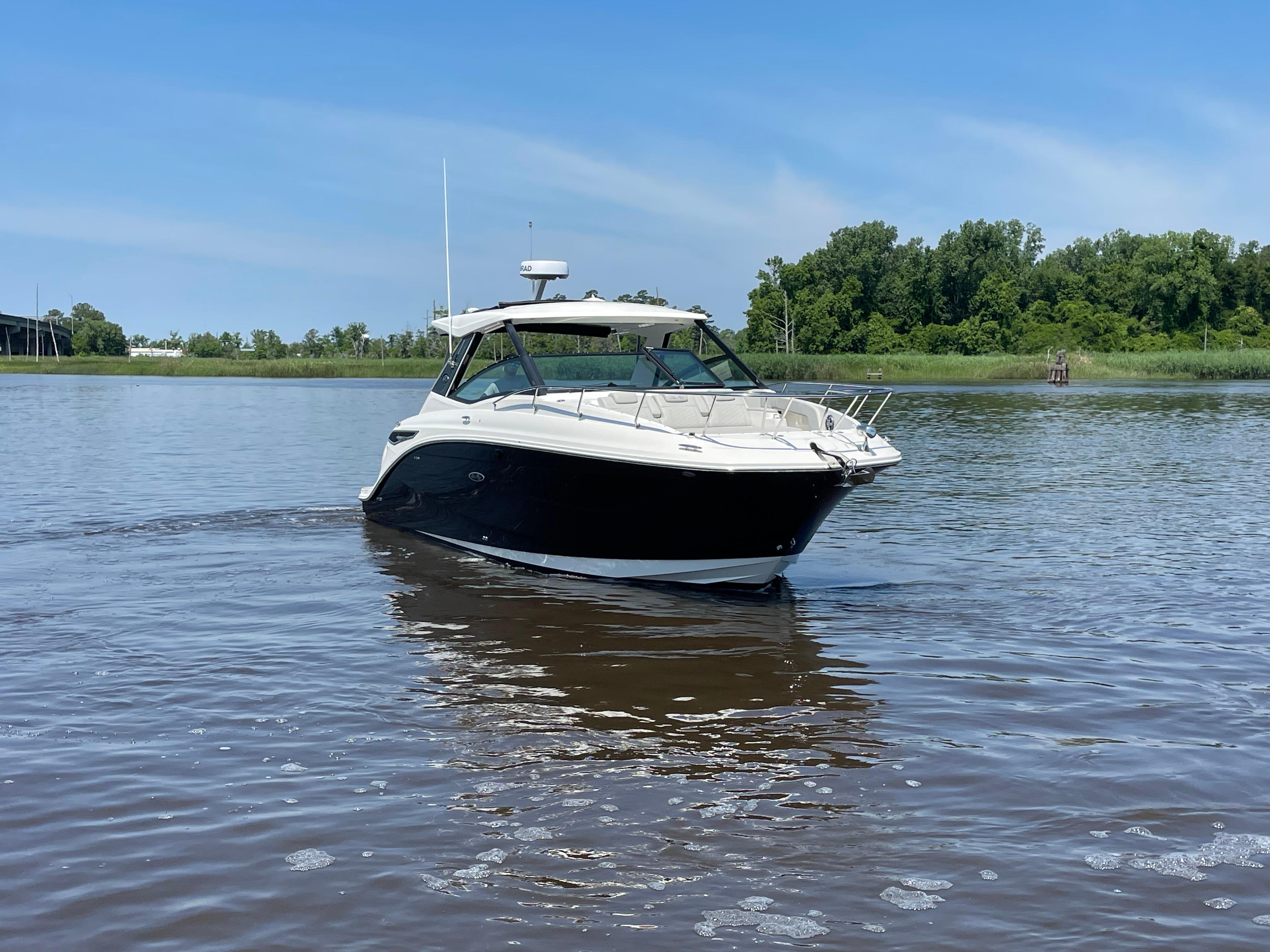 2020 Sea Ray Sundancer 320 OB