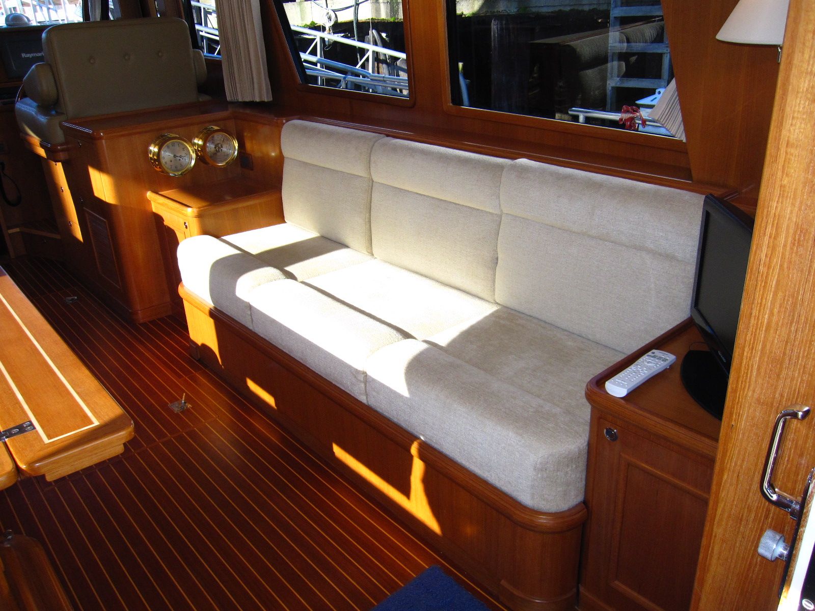 Starboard Settee 2