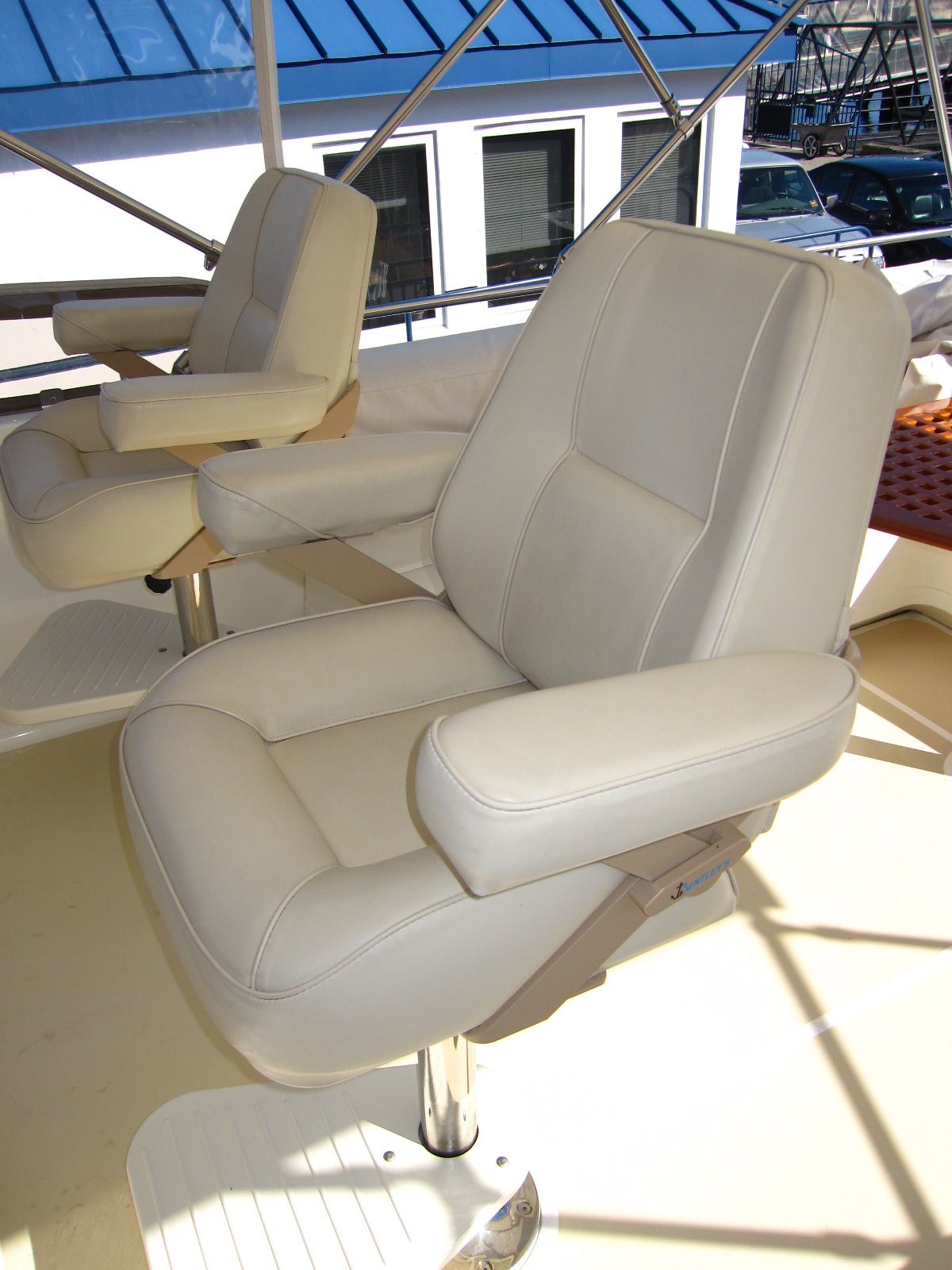 Mates Seat