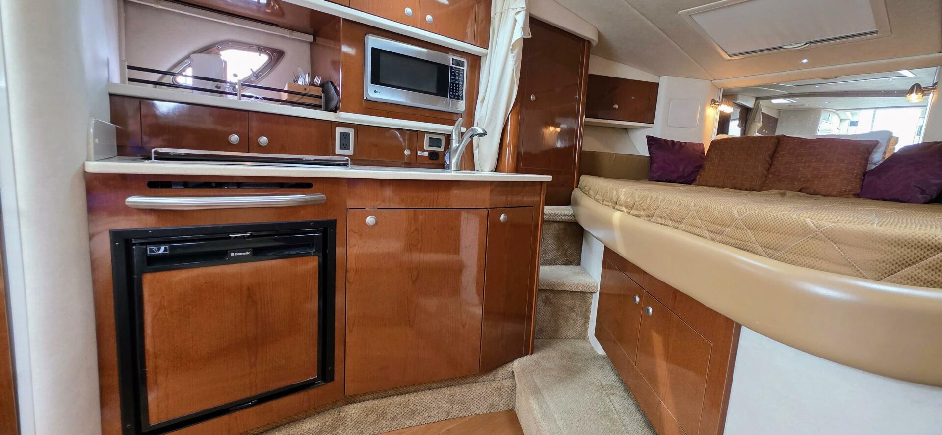 2009-sea-ray-310-sundancer-power-9762773-20250602092759880-1_XLARGE